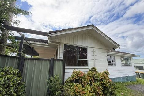 Photo of property in 26 Sunline Avenue, Massey, Auckland, 0614