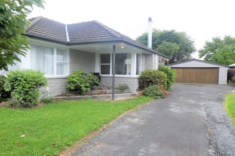 Photo of property in 11 Valerie Place, Redwood, Christchurch, 8051
