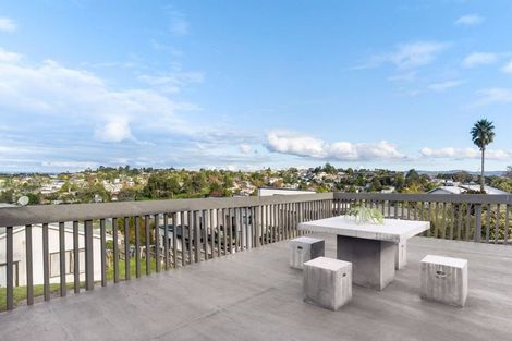 Photo of property in 23 Cherry Tree Place, Massey, Auckland, 0614