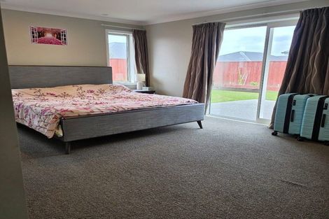 Photo of property in 73 Kippenberger Avenue, Rangiora, 7400