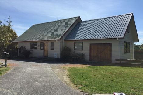 Photo of property in 3 Clarke Grove, Richmond Heights, Taupo, 3330