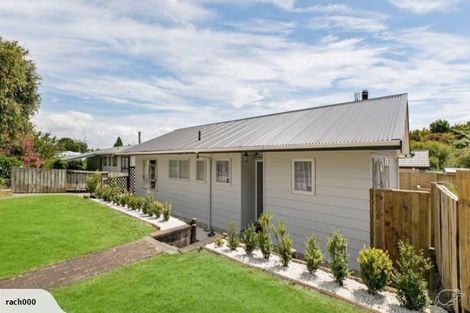 Photo of property in 28 Dingadee Street, Welcome Bay, Tauranga, 3112