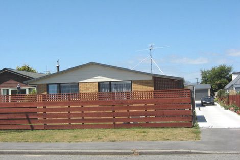 Photo of property in 24 Sylvia Street, Parklands, Christchurch, 8083