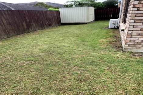 Photo of property in 16 Carrick Glen Avenue, Flat Bush, Auckland, 2019