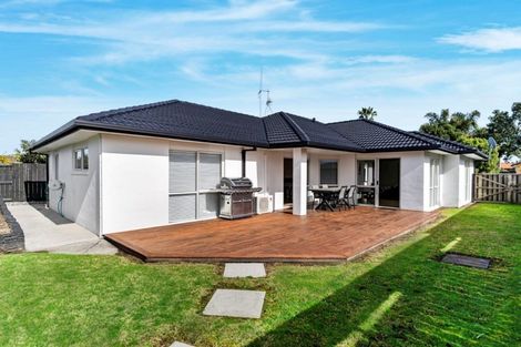Photo of property in 33 Arabian Drive, Papamoa Beach, Papamoa, 3118