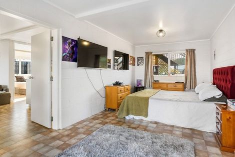 Photo of property in 127 Bruce Wallace Place, Whangamata, 3620