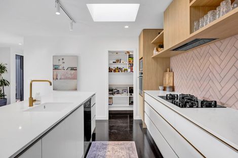 Photo of property in 12a Kauri Street, Merrilands, New Plymouth, 4312