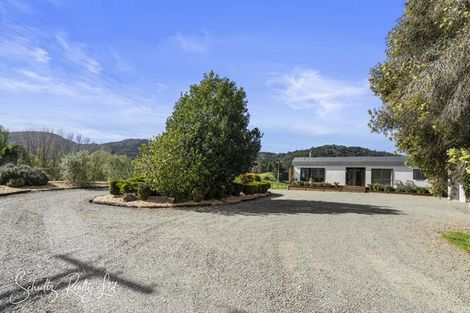Photo of property in 316 Mountain Road, Maungaturoto, 0587