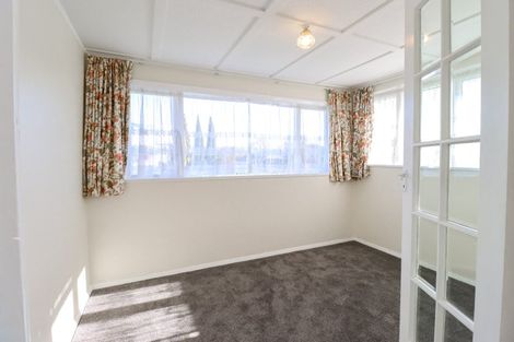 Photo of property in 24 Aroha Street, Takaro, Palmerston North, 4410