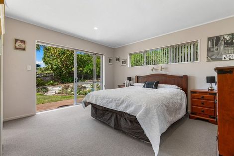 Photo of property in 24 Picasso Drive, West Harbour, Auckland, 0618