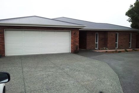Photo of property in 5 Matthew Place, Kawaha Point, Rotorua, 3010