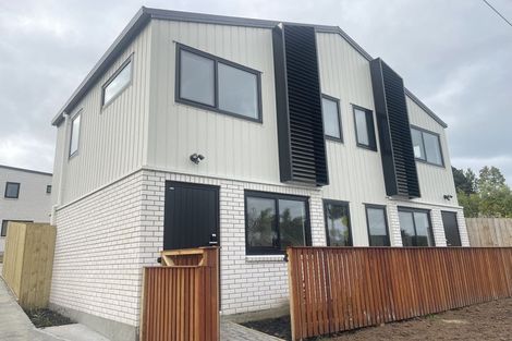 Photo of property in 1/15 Toru Street, Te Atatu Peninsula, Auckland, 0610