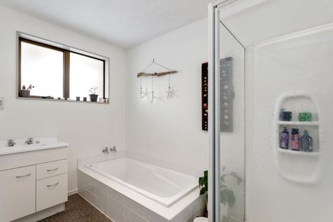 Photo of property in 9a Brake Street, Upper Riccarton, Christchurch, 8041