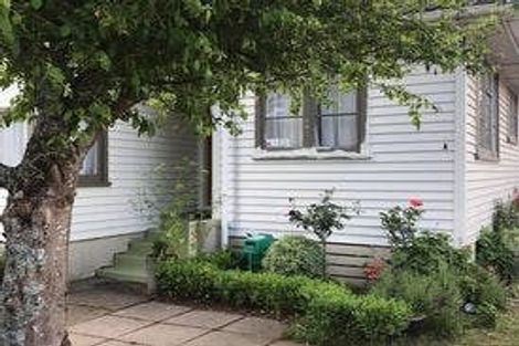 Photo of property in 1076 Heaphy Terrace, Fairfield, Hamilton, 3214