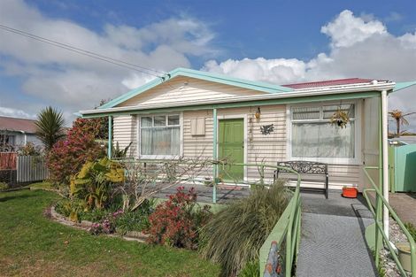 Photo of property in 2 Mclaughlins Lane, Westport, 7825