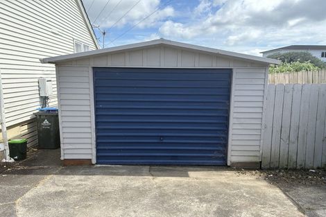 Photo of property in 3 Whitmore Road, Mount Roskill, Auckland, 1041