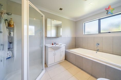 Photo of property in 201 Miromiro Road, Normandale, Lower Hutt, 5010