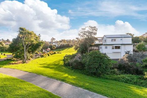 Photo of property in 2/94 Nigel Road, Browns Bay, Auckland, 0630