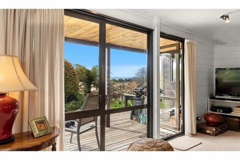 Photo of property in 27 Wychwood Crescent, Springfield, Rotorua, 3015