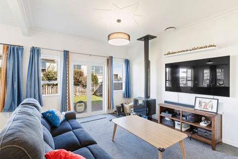 Photo of property in 48b Richmond Street, Waitara, 4320