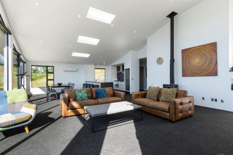 Photo of property in 9 Vanda Place, Fernhill, Queenstown, 9300