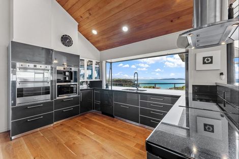Photo of property in 5 Kotare Place, Sandspit, Warkworth, 0982