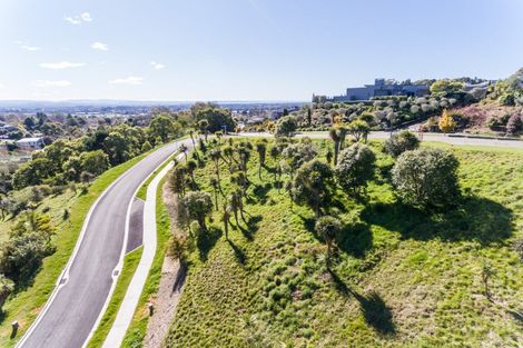 Photo of property in 14 Burbury Ridge, Havelock North, 4130