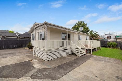 Photo of property in 2/10 Martin Road, Manurewa, Auckland, 2102