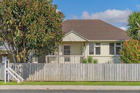 Photo of property in 10a Hannan Road, Whitianga, 3510