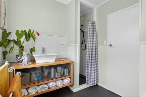 Photo of property in 1893 Paparoa Valley Road, Paparoa, 0571