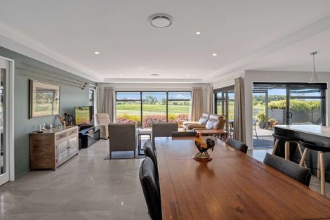 Photo of property in 28 Te Haunui Lane, Pegasus, 7612