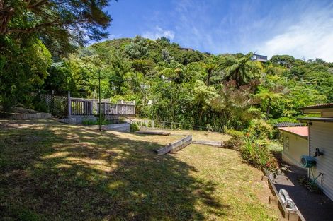 Photo of property in 16 Swainson Street, Naenae, Lower Hutt, 5011