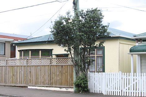 Photo of property in 489 Adelaide Road, Berhampore, Wellington, 6023
