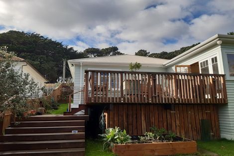 Photo of property in 108 Russell Terrace, Berhampore, Wellington, 6023