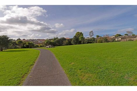 Photo of property in 53 Lavelle Road, Henderson, Auckland, 0612