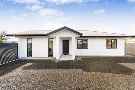 Photo of property in 7b Terrace Street, Marton, 4710