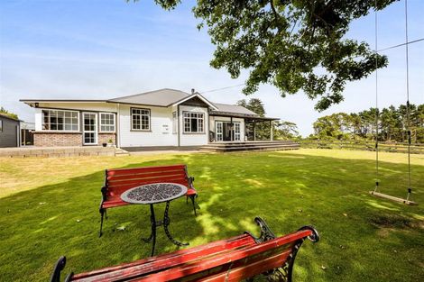 Photo of property in 206 Henwood Road, Paraite, New Plymouth, 4372