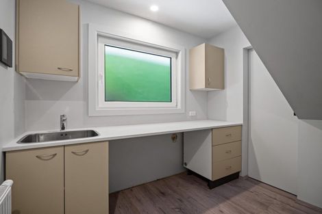 Photo of property in 160 Dyers Pass Road, Cashmere, Christchurch, 8022