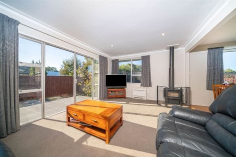 Photo of property in 487 Mairehau Road, Parklands, Christchurch, 8083
