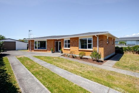 Photo of property in 41 Toru Road, Paraparaumu Beach, Paraparaumu, 5032