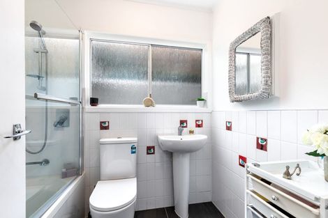 Photo of property in 3/18 Bevyn Street, Castor Bay, Auckland, 0620