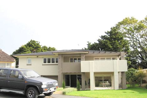 Photo of property in 4 Pleasant Place, Mellons Bay, Auckland, 2014