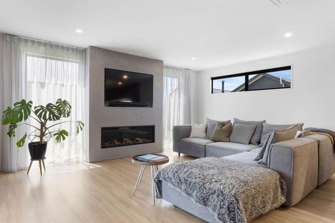 Photo of property in 4 Goldie Drive, Rangiora, 7400
