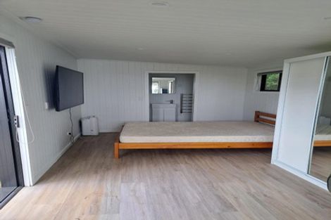 Photo of property in 20-22 Austin Road, Greenhithe, Auckland, 0632