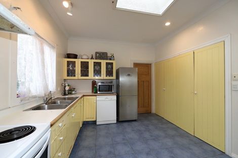 Photo of property in 404 Massey Street, Akina, Hastings, 4122