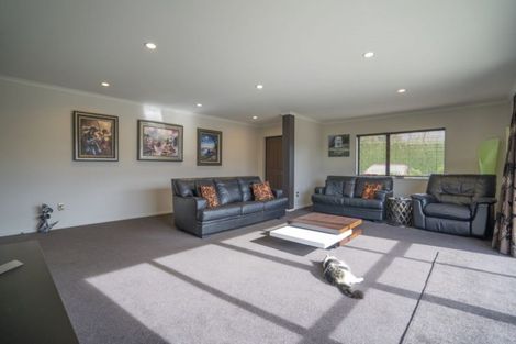 Photo of property in 61 Dunns Road, Otatara, Invercargill, 9879