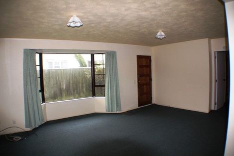 Photo of property in 2/92-94 Copeland Street, Epuni, Lower Hutt, 5011