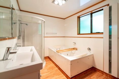 Photo of property in 54 Glenross Street, Glenross, Dunedin, 9011