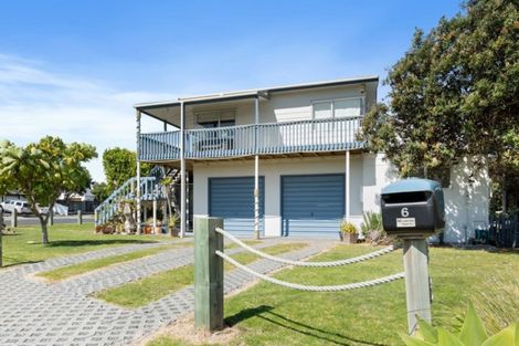 Photo of property in 6 Glen Isla Place, Waihi Beach, 3611