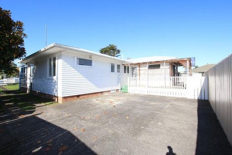 Photo of property in 178 Lincoln Road, Henderson, Auckland, 0610